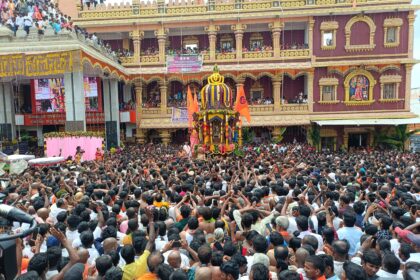 ಅದ್ದೂರಿಯಾಗಿ ಜರುಗಿದ ರಾಯರ ಮಹಾರಥೋತ್ಸವ..