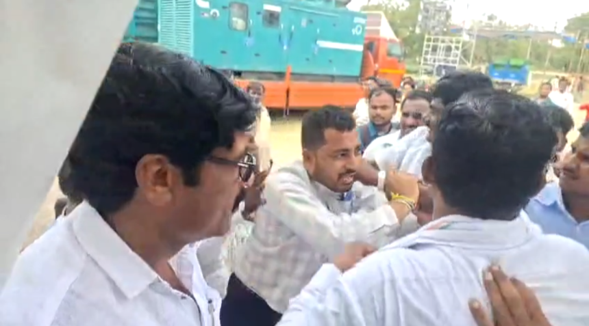 ಮಾಜಿ ಶಾಸಕನ ಜೇಬಿಗೆ ಕೈಹಾಕಿದ ಕಳ್ಳ : ಹೌಹಾರಿದ ಶಾಸಕರು ಕೊಟ್ಟರು ಬಿಸಿ ಕಜ್ಜಾಯ..!