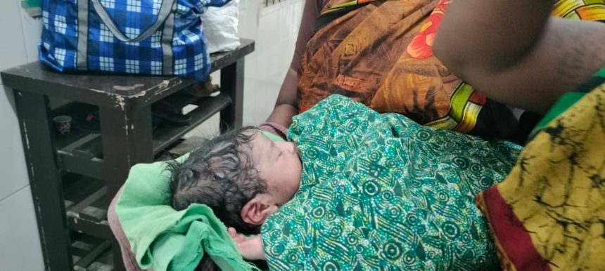 ತಾಲೂಕ ಆಸ್ಪತ್ರೆಯಲ್ಲಿ ವೈದ್ಯರ ಎಡವಟ್ಟು- ಮಗು ಅದಲು ಬದಲು