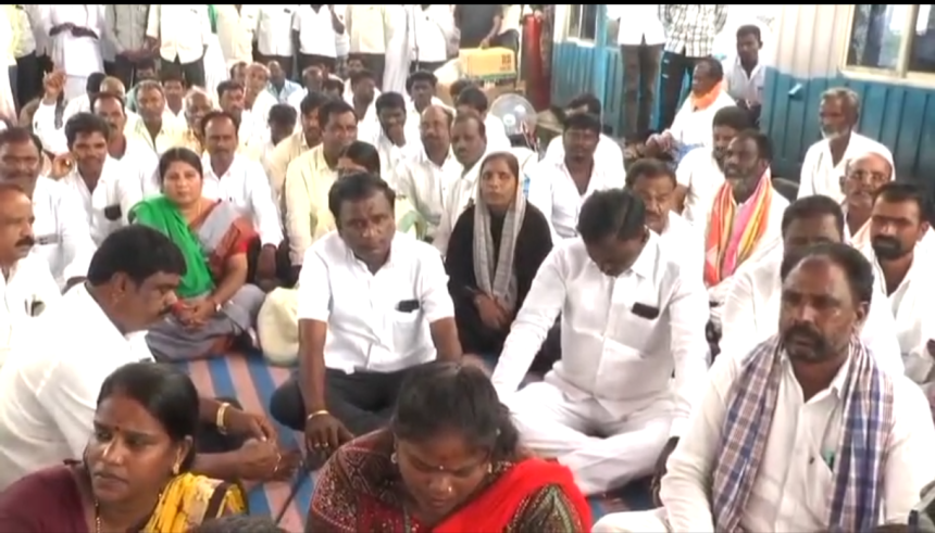 ಮಾತು ತಪ್ಪಿದ ಉಸ್ತವಾರಿ ಸಚಿವರು, ಸರಕಾರದ ವಿರುದ್ಧ ಅಸಮಧಾನ..